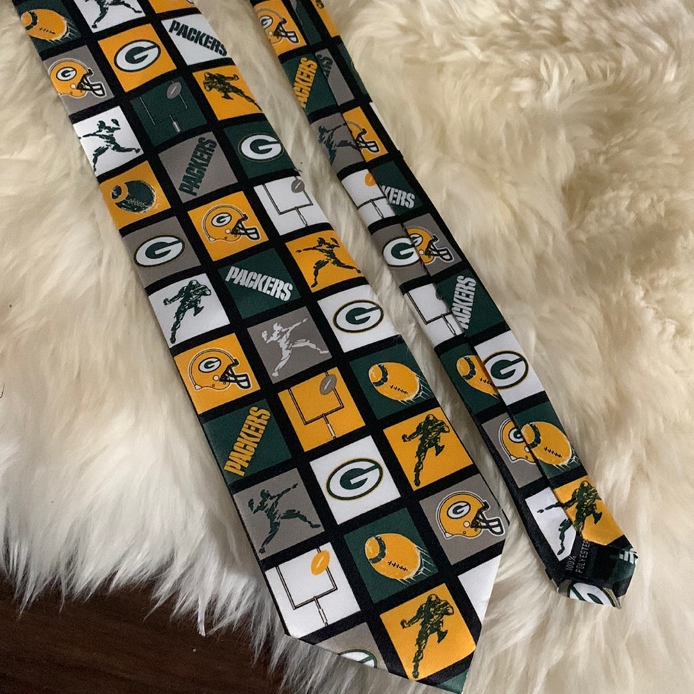 Green Bay NFL tie